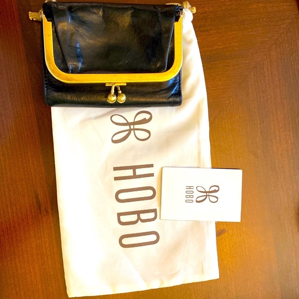 HOBO Vintage Kisslock Trifold Wallet